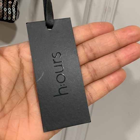 H.ours crop top - Picture 4 of 9